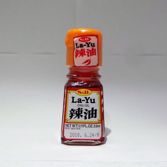 ÓLEO DE PIMENTA COM GERGELIM  LA-YU 33ML